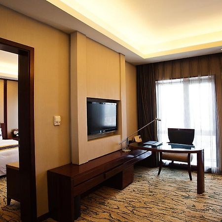 Gloria Grand Hotel Wuxi Wuxi  Exterior photo