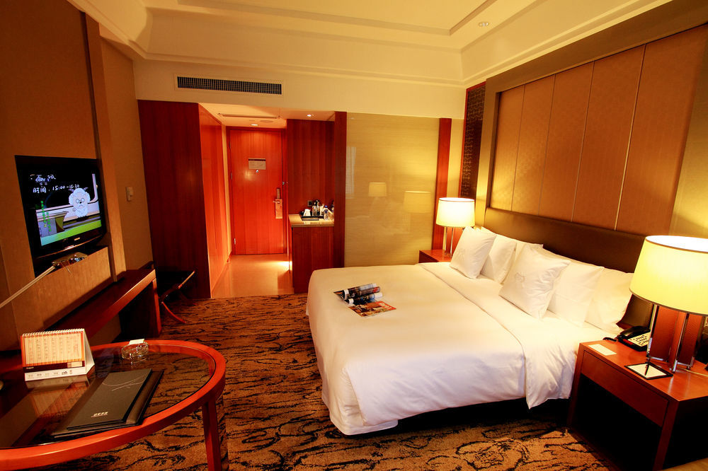 Gloria Grand Hotel Wuxi Wuxi  Exterior photo