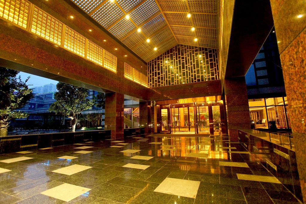 Gloria Grand Hotel Wuxi Wuxi  Exterior photo